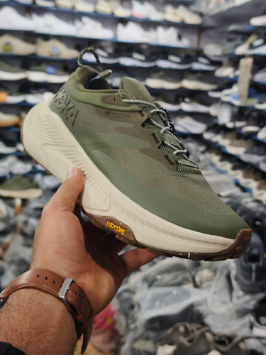 کتونی هوکا ترنسپورت مسترکوالیتی/ زیره ویبرام ضد آب کیفیت عالی/سایز 40 تا 45/Hoka Transport/فروش عمده و تک