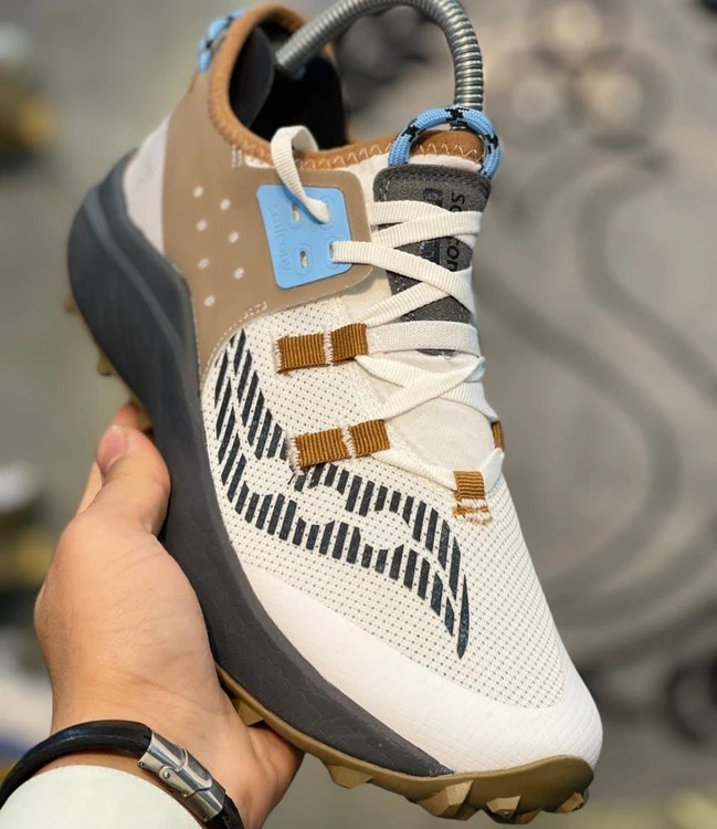 کتونی ساکونی اندروفین ریفت مسترکوالیتی/سایز ۴۰ الی ۴۵/ Saucony Endorphin Rift / فروش عمده و تک