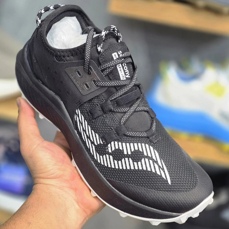 کتونی ساکونی اندروفین ریفت مسترکوالیتی/سایز ۴۰ الی ۴۵/ Saucony Endorphin Rift / فروش عمده و تک