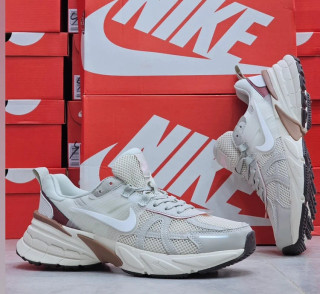 کتونی نایک وی تو کی مسترکوالیتی /سایز 38 الی 45/ست زنانه و مردانه/Nike V2k Run/ فروش عمده و تک