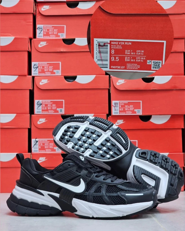 کتونی نایک وی تو کی مسترکوالیتی /سایز 38 الی 45/ست زنانه و مردانه/Nike V2k Run/ فروش عمده و تک
