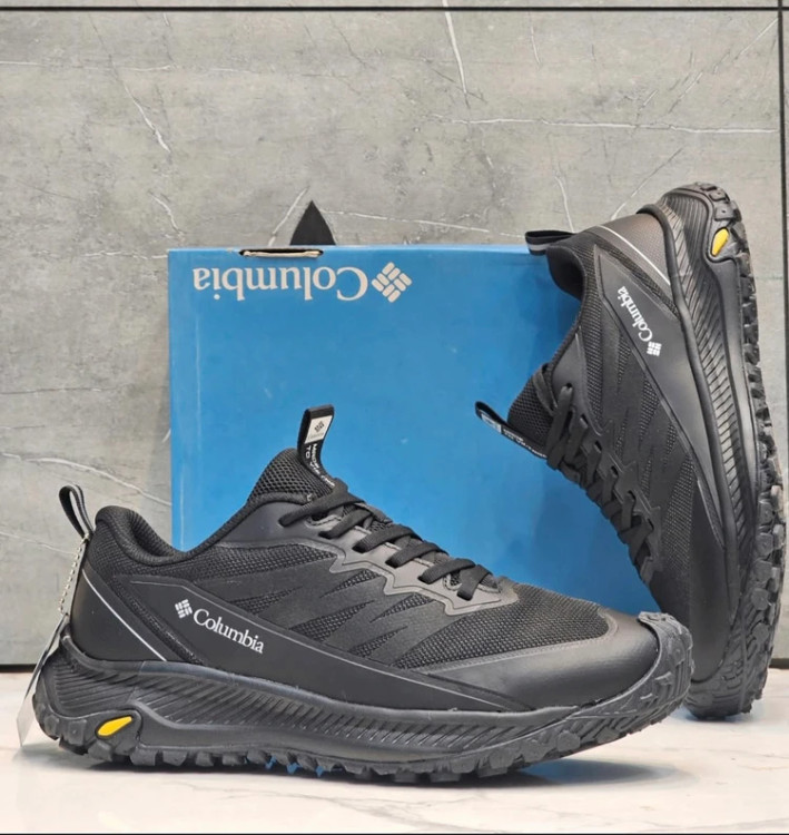 کتونی طبیعت گردی کلمبیا ضدآب/سایز 40 الی 45/Columbia GORE-TEX/ فروش عمده و تک