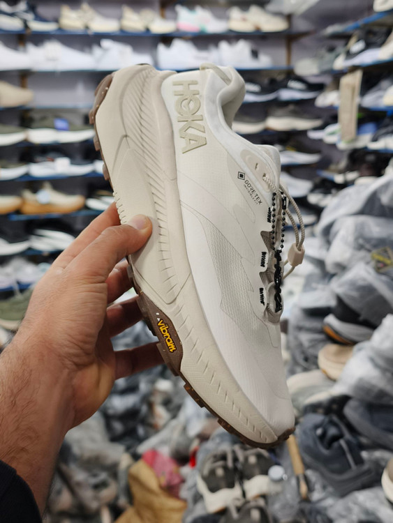 کتونی هوکا ترنسپورت مسترکوالیتی/ زیره ویبرام ضد آب کیفیت عالی/سایز 40 تا 45/Hoka Transport/فروش عمده و تک