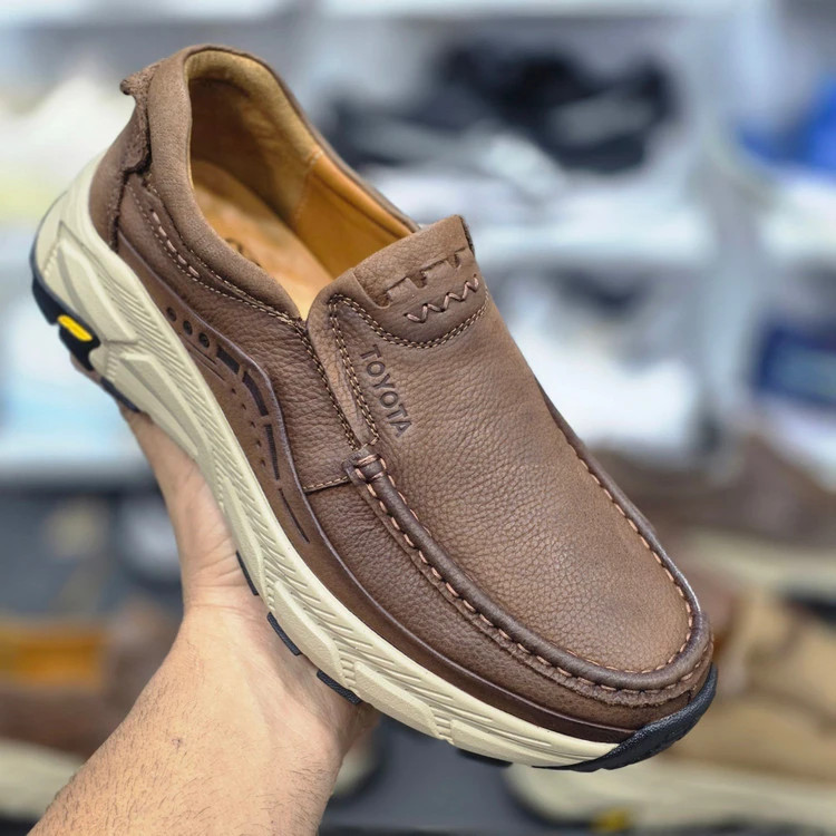 کفش چرم وارداتی تویوتا با زیره طبی مسترکوالیتی /Toyota Shoes/سایز:40 الی 45/ فروش عمده و تک