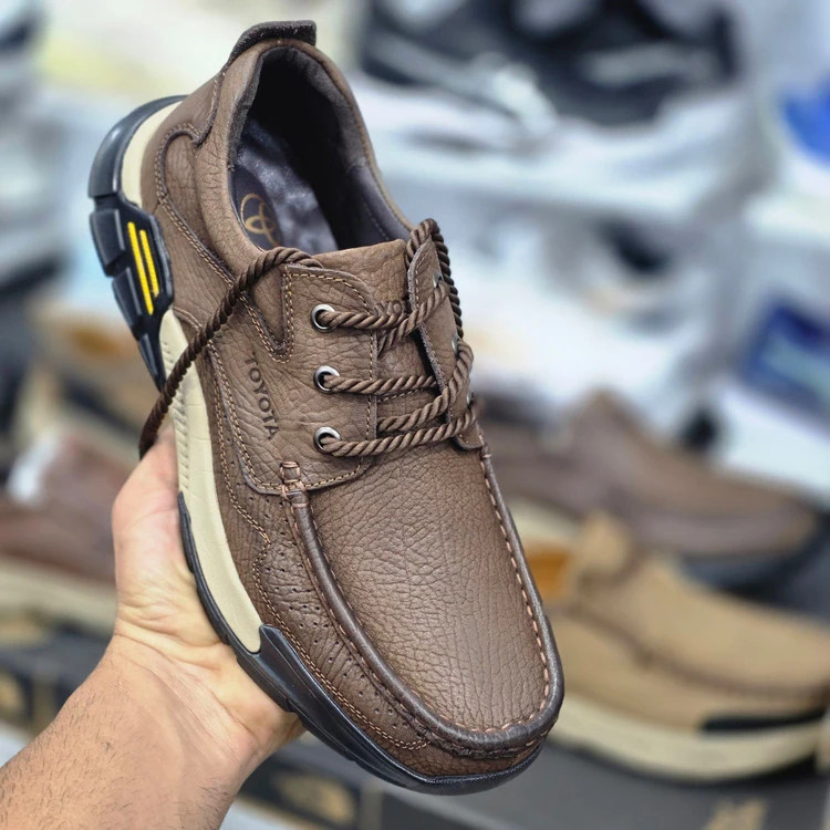 کفش چرم وارداتی تویوتا با زیره طبی مسترکوالیتی /Toyota Shoes/سایز:40 الی 45/ فروش عمده و تک