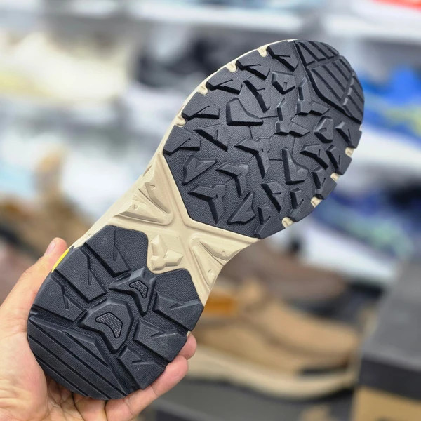 کفش چرم وارداتی تویوتا با زیره طبی مسترکوالیتی /Toyota Shoes/سایز:40 الی 45/ فروش عمده و تک