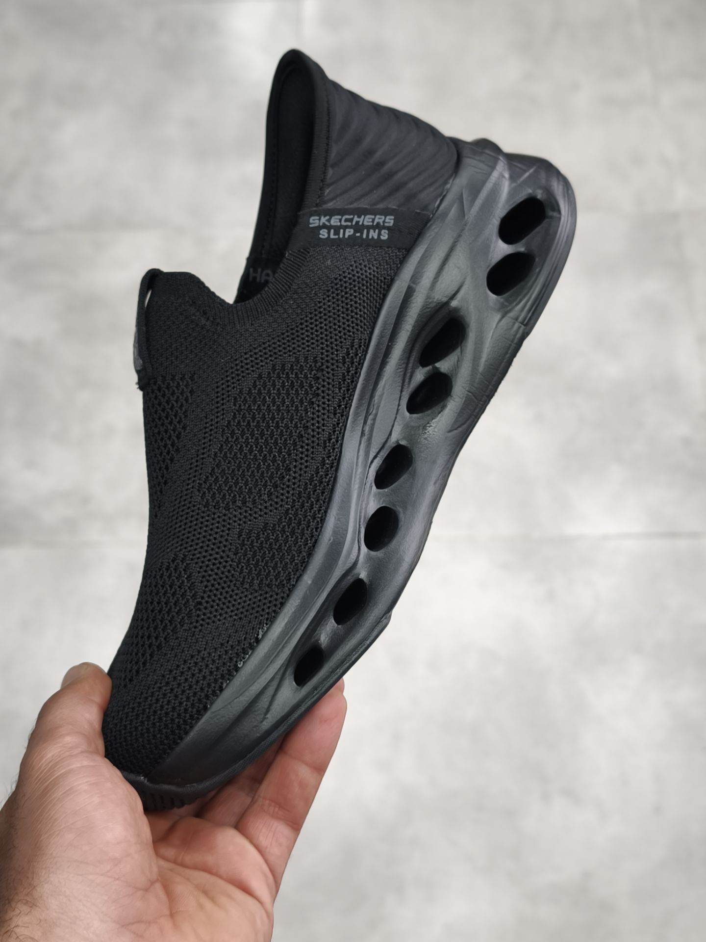 کتونی اسکیچرز مسترکوالیتی/سایز ۴۰ تا ۴۵/Skechers Slip Ins / فروش عمده و تک