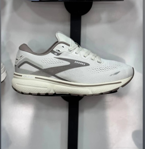 کتونی مسترکوالیتی بروکس گاست 15 /Brooks Ghost 15/سایز 36 الی 45/فروش عمده و تک