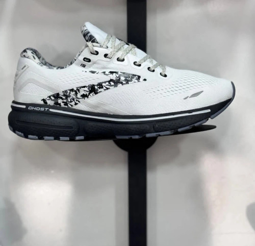 کتونی مسترکوالیتی بروکس گاست 15 /Brooks Ghost 15/سایز 36 الی 45/فروش عمده و تک