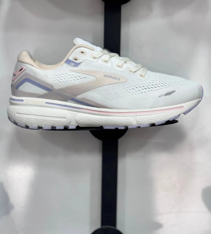 کتونی مسترکوالیتی بروکس گاست 15 /Brooks Ghost 15/سایز 36 الی 45/فروش عمده و تک