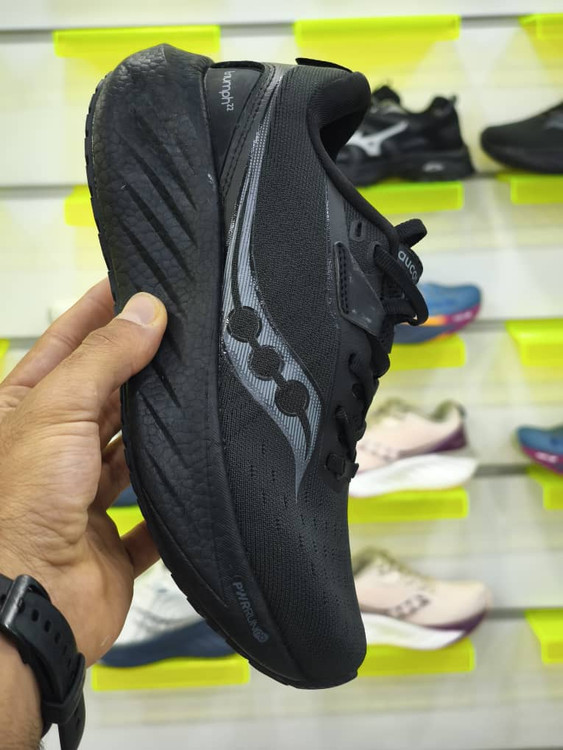 کتونی ساکونی تریمپ 22 /سایز 36 الی 45/Saucony Triumph 22/ فروش عمده و تک