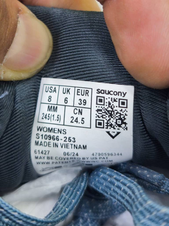 کتونی ساکونی تریمپ 22 /سایز 36 الی 45/Saucony Triumph 22/ فروش عمده و تک