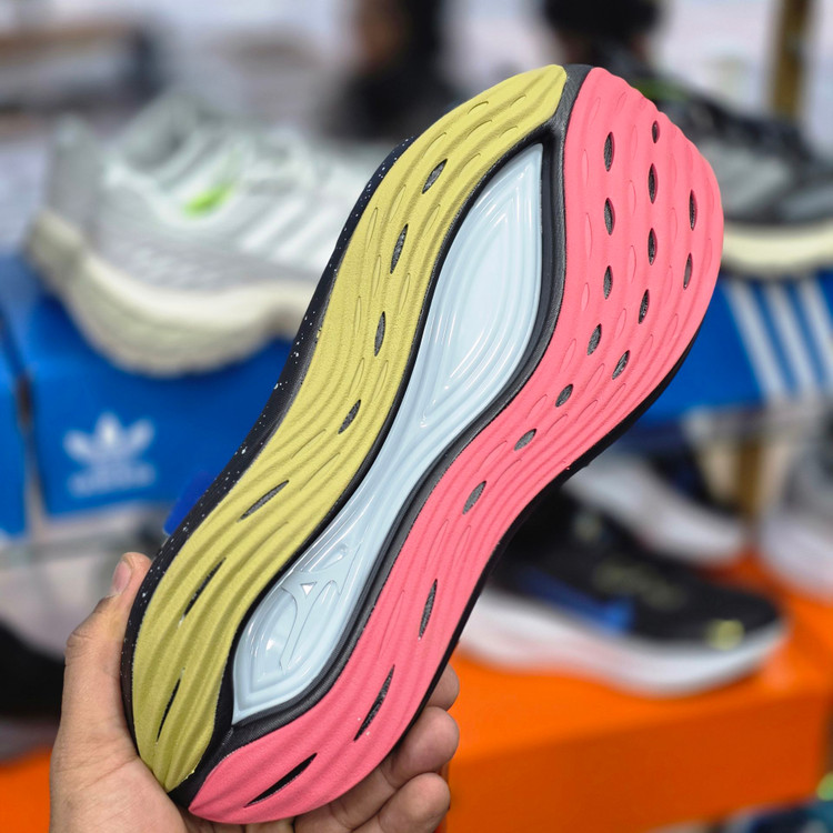 کتونی میزانو نئو ویستا مسترکوالیتی /Mizuno Neo Vista/سایز 40 الی 45/ فروش عمده و تک