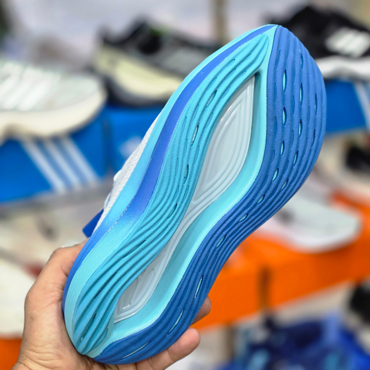 کتونی میزانو نئو ویستا مسترکوالیتی /Mizuno Neo Vista/سایز 40 الی 45/ فروش عمده و تک