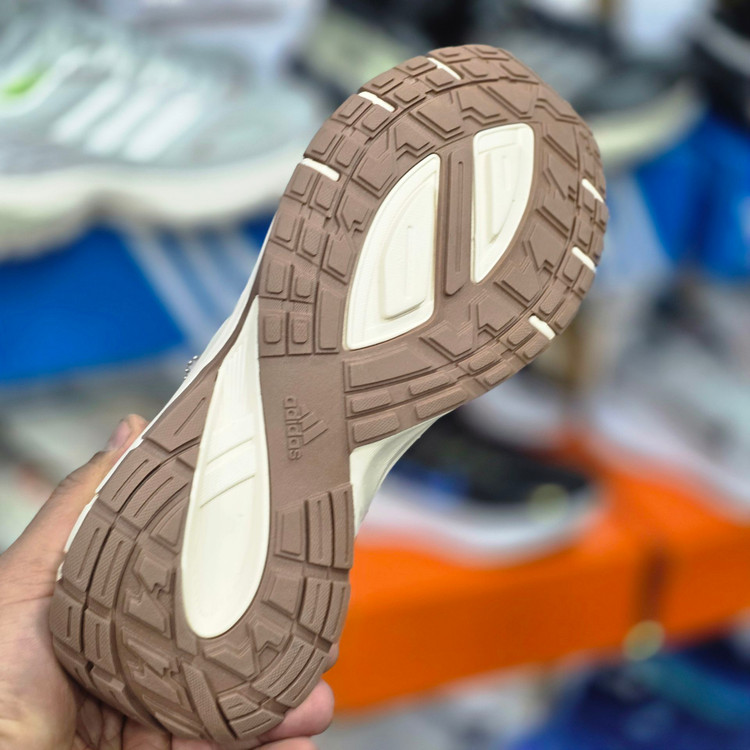 کتونی ادیداس ریسپانس CL مسترکوالیتی /سایز 40 الی 45/Adidas Response CL/فروش عمده و تک