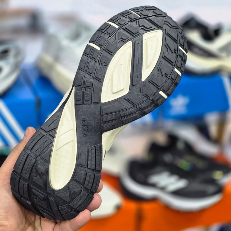 کتونی ادیداس ریسپانس CL مسترکوالیتی /سایز 40 الی 45/Adidas Response CL/فروش عمده و تک