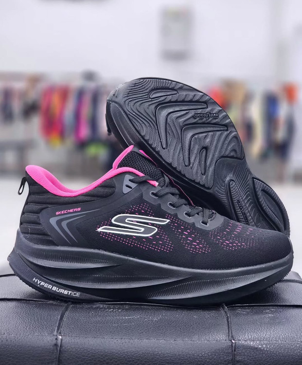 کتونی رانینگ زنانه اسکیچرز Skechers Go Run Hyper Burst Ice مشکی صورتی