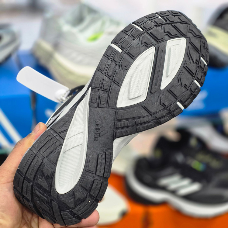 کتونی ادیداس ریسپانس CL مسترکوالیتی /سایز 40 الی 45/Adidas Response CL/فروش عمده و تک