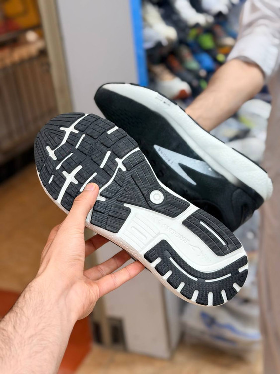 کتونی بروکس گاست 16 مسترکوالیتی /Brooks Ghost 16/سایز 40 الی 45/فروش عمده و تک