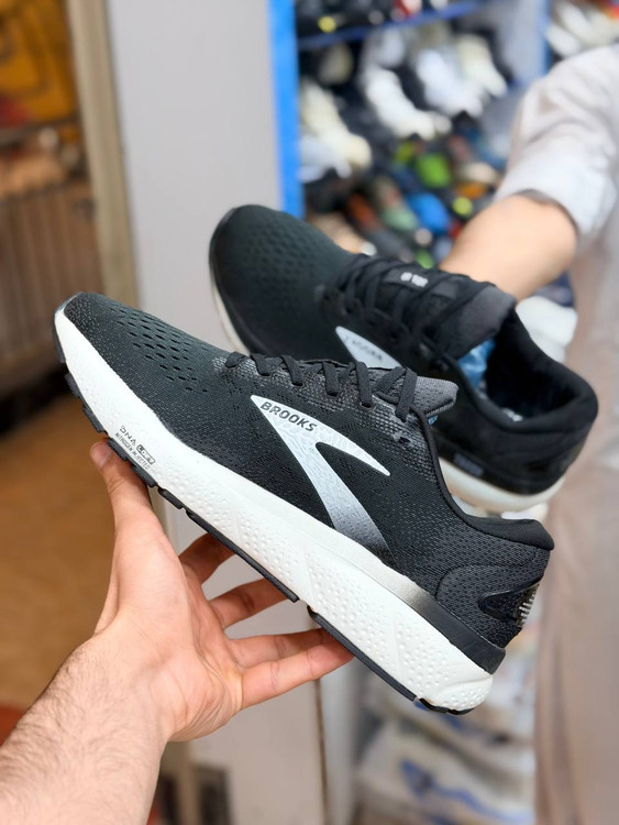 کتونی بروکس گاست 16 مسترکوالیتی /Brooks Ghost 16/سایز 40 الی 45/فروش عمده و تک