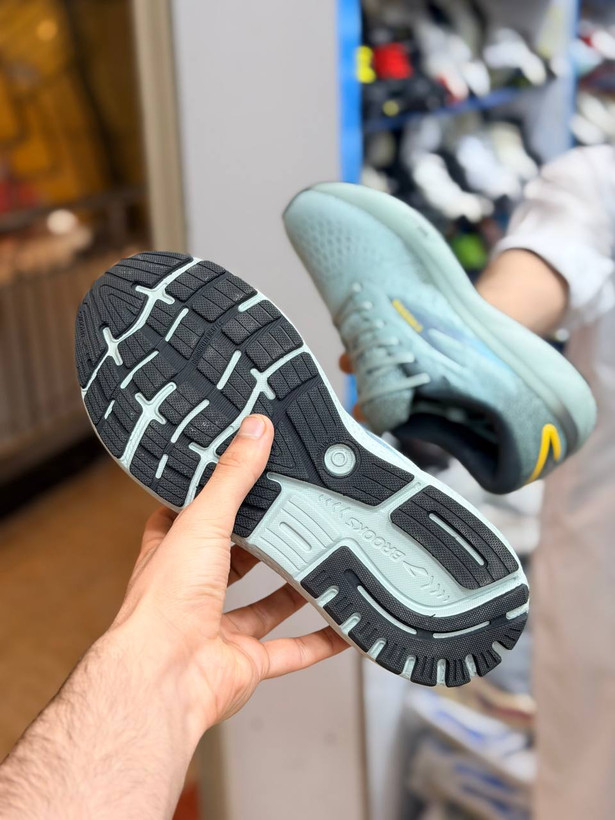 کتونی بروکس گاست 16 مسترکوالیتی /Brooks Ghost 16/سایز 40 الی 45/فروش عمده و تک