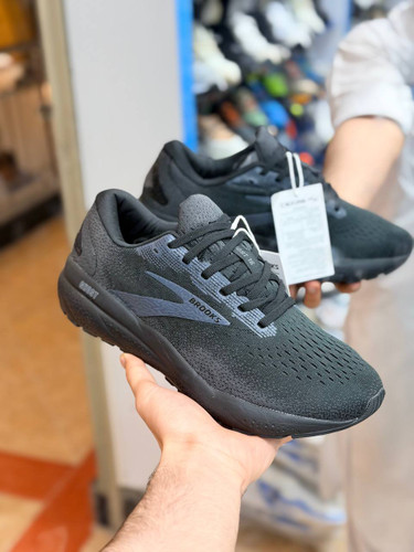 کتونی بروکس گاست 16 مسترکوالیتی /Brooks Ghost 16/سایز 40 الی 45/فروش عمده و تک