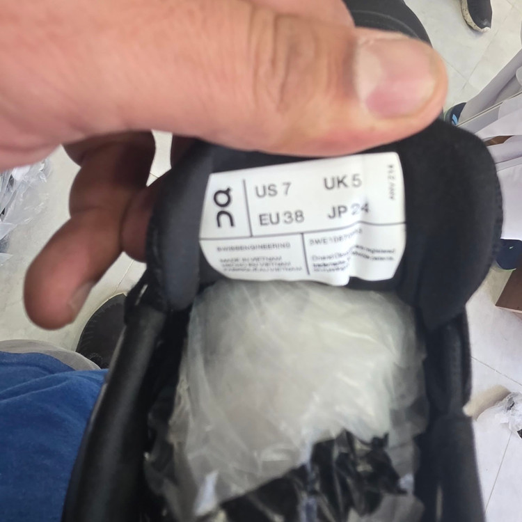 کتونی آن رانینگ کیوسی کلودتیلت 2 لووه مسترکوالیتی/On Running Cloudtilt 2 Loewe/سایز 40 الی 45/فروش عمده و تک