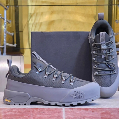بوت نورث فیس مسترکوالیتی/زیره ویبرام و ضدآب/سایز 40 الی 45/The North Face Glenclyffe Low/ فروش عمده و تک