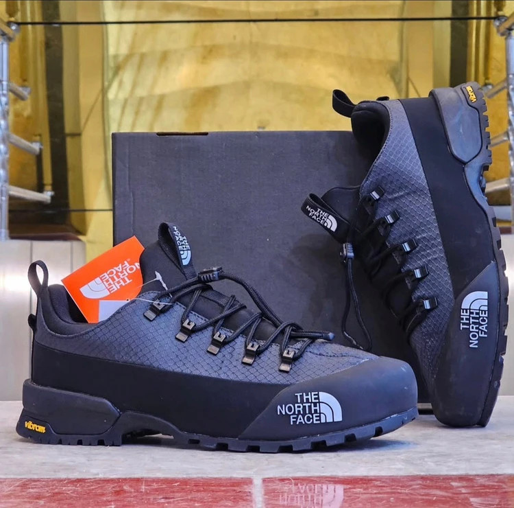 بوت نورث فیس مسترکوالیتی/زیره ویبرام و ضدآب/سایز 40 الی 45/The North Face Glenclyffe Low/ فروش عمده و تک