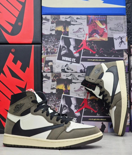 کتونی نایک ایر جردن ساق دار مسترکوالیتی ویتنامی /سایز 40 الی 45/Nike Air jordan/فروش عمده و تک