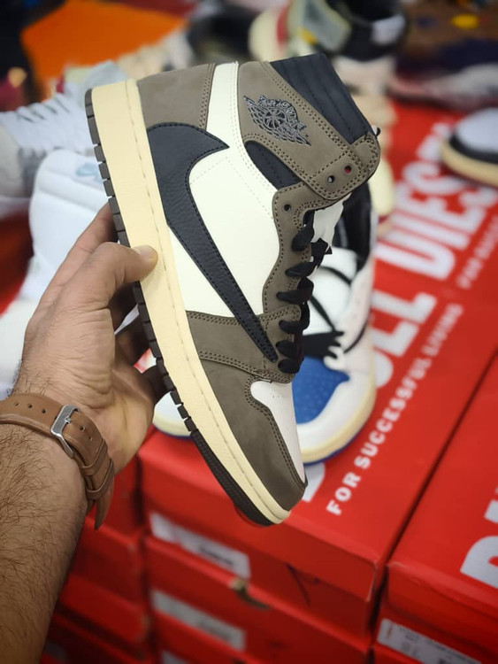 کتونی نایک ایر جردن ساق دار مسترکوالیتی ویتنامی /سایز 40 الی 45/Nike Air jordan/فروش عمده و تک