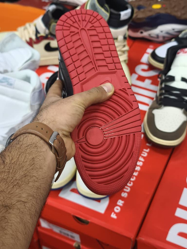 کتونی نایک ایر جردن ساق دار مسترکوالیتی ویتنامی /سایز 40 الی 45/Nike Air jordan/فروش عمده و تک