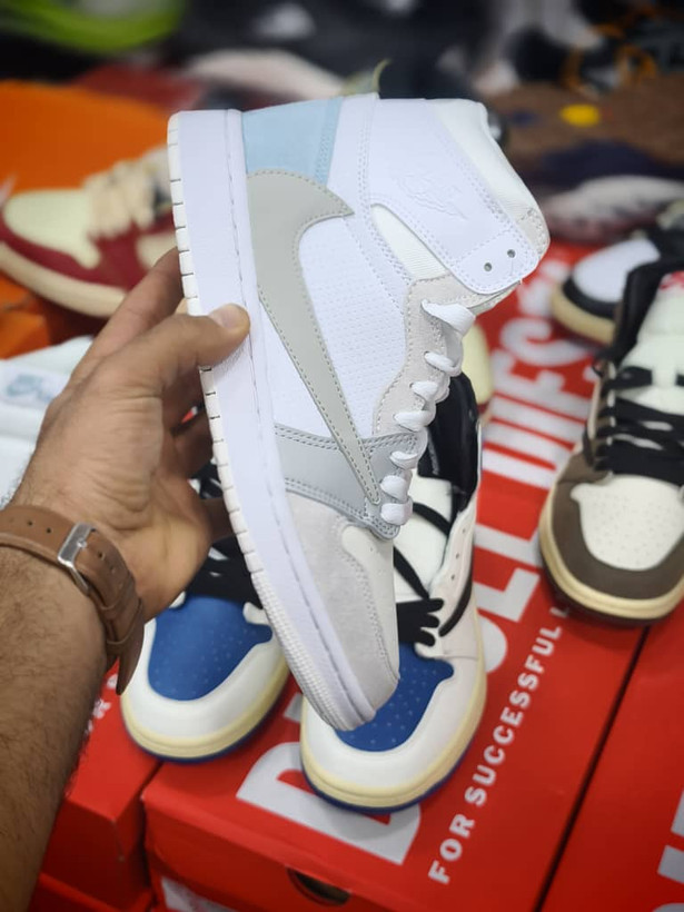 کتونی نایک ایر جردن ساق دار مسترکوالیتی ویتنامی /سایز 40 الی 45/Nike Air jordan/فروش عمده و تک