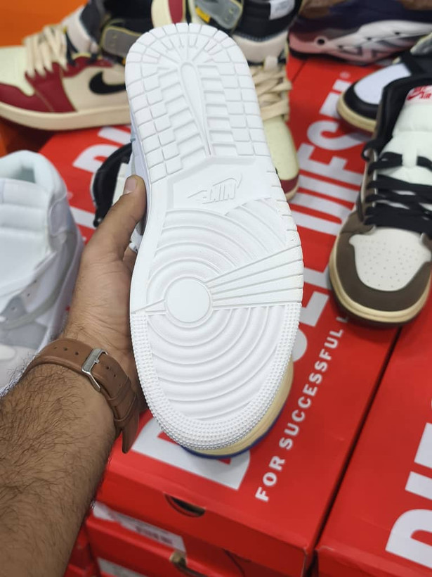 کتونی نایک ایر جردن ساق دار مسترکوالیتی ویتنامی /سایز 40 الی 45/Nike Air jordan/فروش عمده و تک