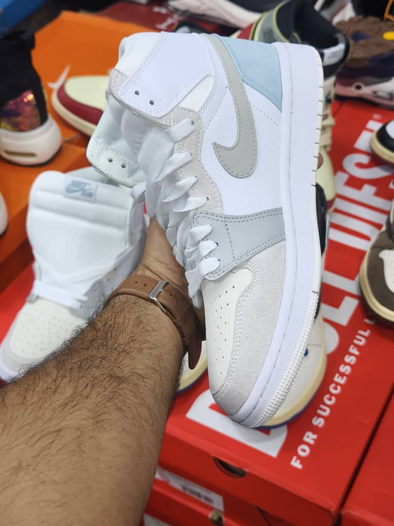 کتونی نایک ایر جردن ساق دار مسترکوالیتی ویتنامی /سایز 40 الی 45/Nike Air jordan/فروش عمده و تک