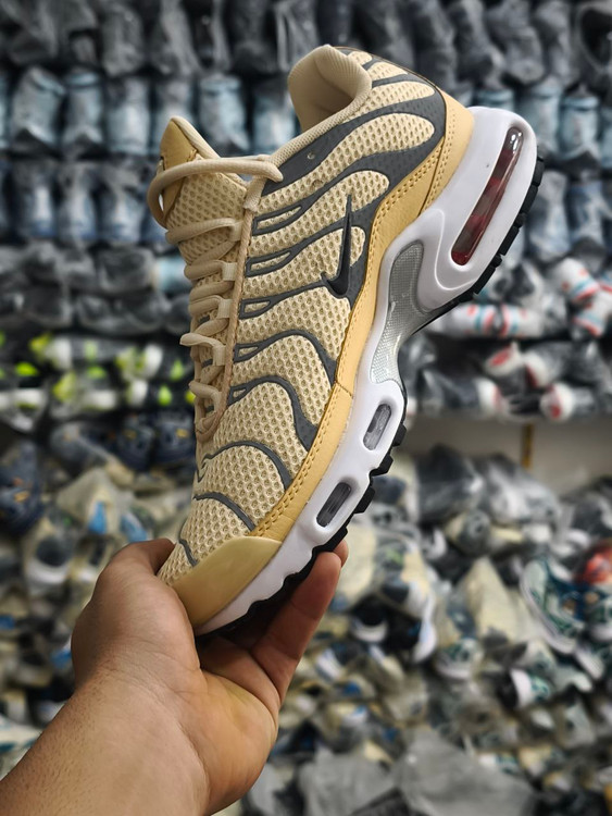 کتونی نایک ایرمکس تی ان پلاس مسترکوالیتی / سایز 40 الی 46 /Nike Air Max TN Plus / فروش عمده و تک