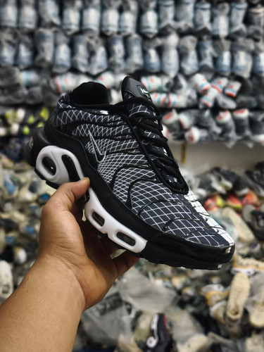 کتونی نایک ایرمکس تی ان پلاس مسترکوالیتی / سایز 40 الی 46 /Nike Air Max TN Plus / فروش عمده و تک