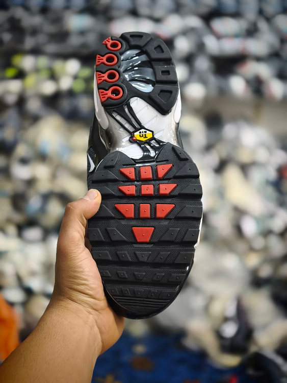 کتونی نایک ایرمکس تی ان پلاس مسترکوالیتی / سایز 40 الی 46 /Nike Air Max TN Plus / فروش عمده و تک