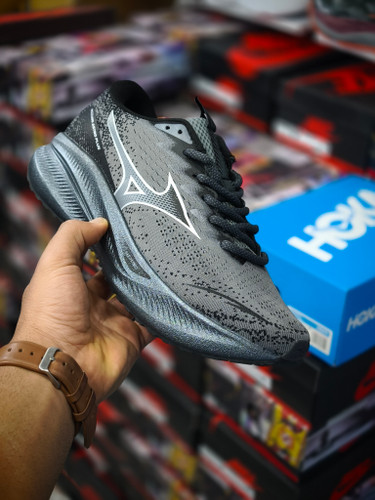 کتونی میزانو Mizuno مدل Astro Plus | سبک، راحت و زیبا