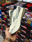 کفش میزانو Mizuno مدل Astro Plus | سبک، راحت و زیبا | سایز ۴۰ الی ۴۵ گ
