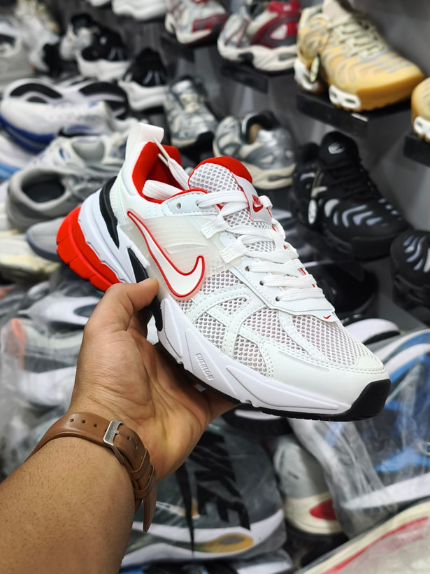 کتونی نایک وی تو کی /سایز 40 الی 45/Nike V2k Run/ فروش عمده و تک