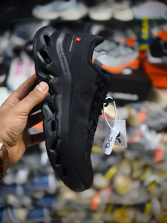 کتونی آن رانینگ کیوسی کلودتیلت راک سند مسترکوالیتی/On Running Cloudtilt Rock Sand/سایز 40 الی 45/فروش عمده و تک