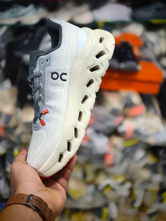 کتونی آن رانینگ کیوسی کلودتیلت راک سند مسترکوالیتی/On Running Cloudtilt Rock Sand/سایز 40 الی 45/فروش عمده و تک