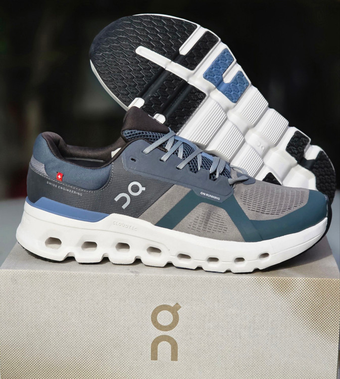 خرید کفش دویدن On Running با فوم Helion | دوام و راحتی در تمام طول مسیر