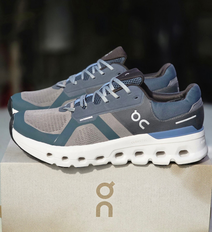 خرید کفش دویدن On Running با فوم Helion | دوام و راحتی در تمام طول مسیر