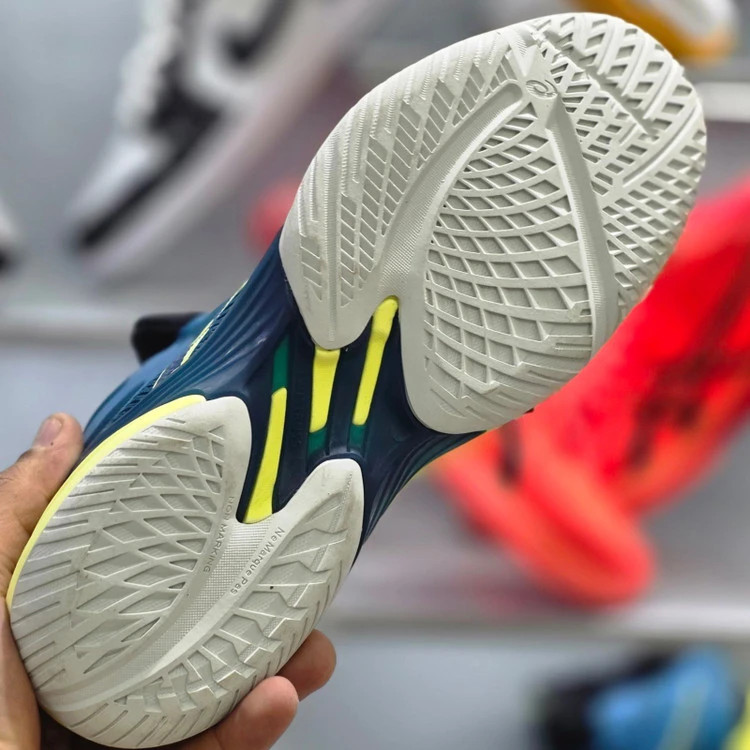 کتونی والیبالی اسیکس مستر کوالیتی/سایز 40 الی 46/Asics Indoor Sky Elite /فروش عمده و تک