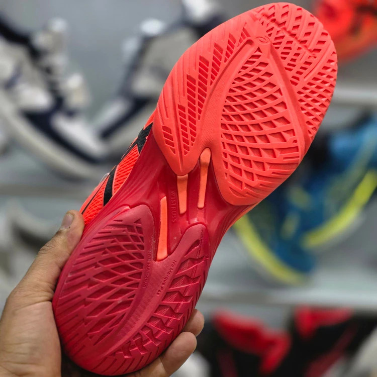 کتونی والیبالی اسیکس مستر کوالیتی/سایز 40 الی 46/Asics Indoor Sky Elite /فروش عمده و تک