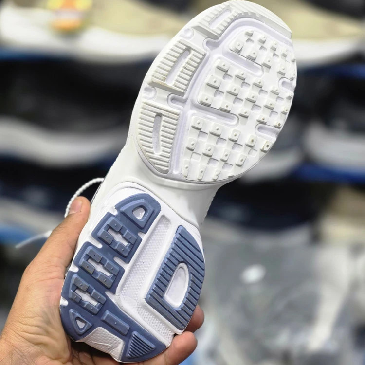 کتونی نایک وی تو کی مسترکوالیتی /سایز 37 الی 45/Nike V2k Run/ فروش عمده و تک