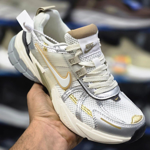 کتونی نایک وی تو کی مسترکوالیتی /سایز 37 الی 40/Nike V2k Run/ فروش عمده و تک