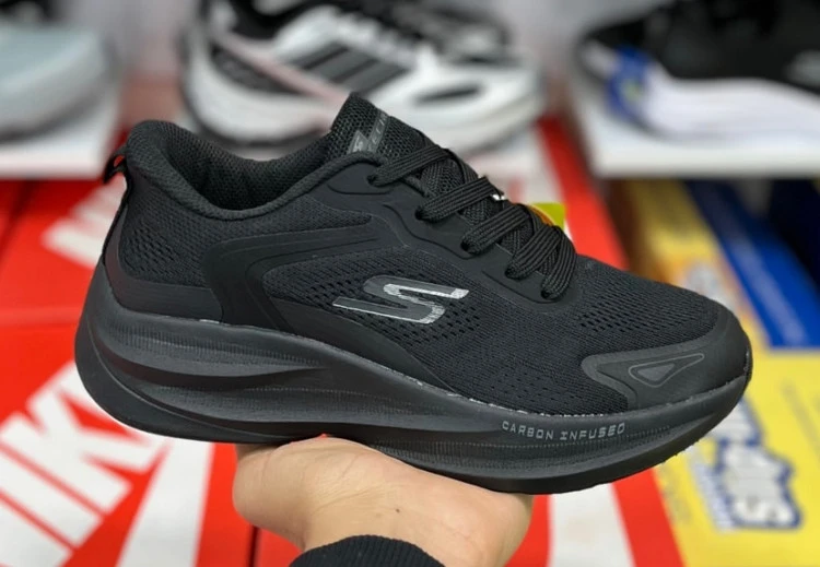 کتونی اسکیچرز گوران کربن مسترکوالیتی/سایز 37 الی 40/Skechers Gorun Carbon/فروش عمده و تک